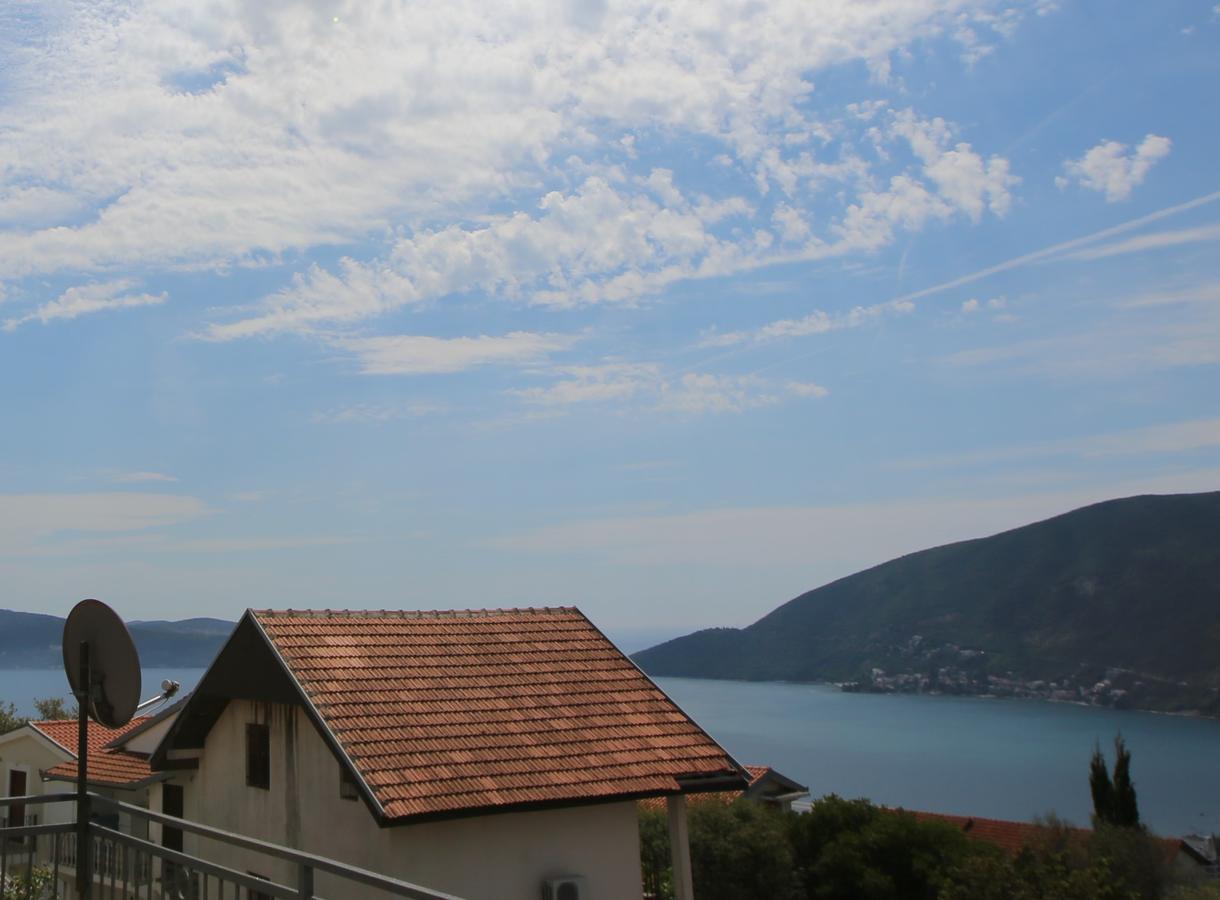 Villa House By The Sea Herceg Novi Esterno foto