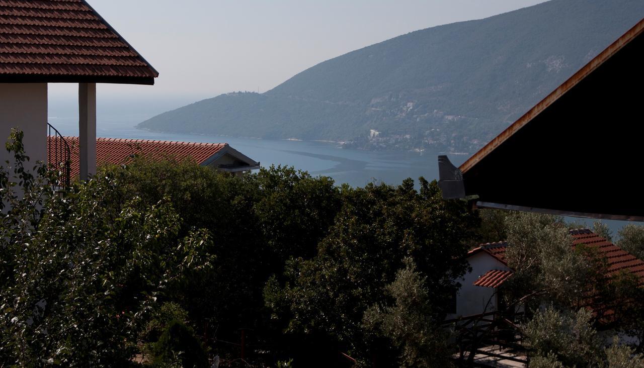 Villa House By The Sea Herceg Novi Esterno foto